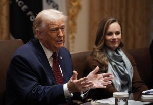 Donald Trump insiste en que Europa «va por el mal camino» Donald Trump insiste en que Europa «va por el mal camino»