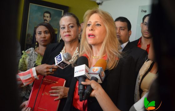 Presidenta PSC pide renuncia de Abinader como presidente RD Presidenta PSC pide renuncia de Abinader como presidente RD