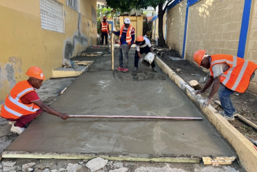 Dirección construye nuevas aulas; realiza mantenimiento Dirección construye nuevas aulas; realiza mantenimiento