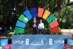 Reconocen a la Asociación   Cibao por Programa financiero