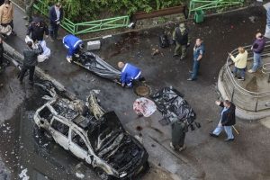 Muere un general ruso por la explosión de un coche bomba Muere un general ruso por la explosión de un coche bomba