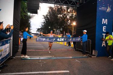 Abreu y Rodríguez ganan el Maratón Monumental 2025