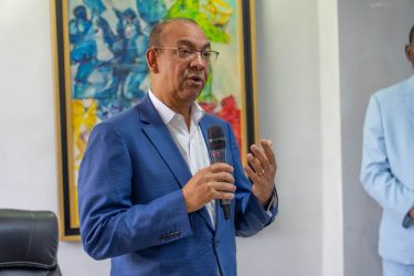 Dice Gobierno encara opinión «fabricada» con transparencia