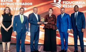 Reconocen labor de Fiduciaria Reservas en la Rep. Dominicana Reconocen labor de Fiduciaria Reservas en la Rep. Dominicana
