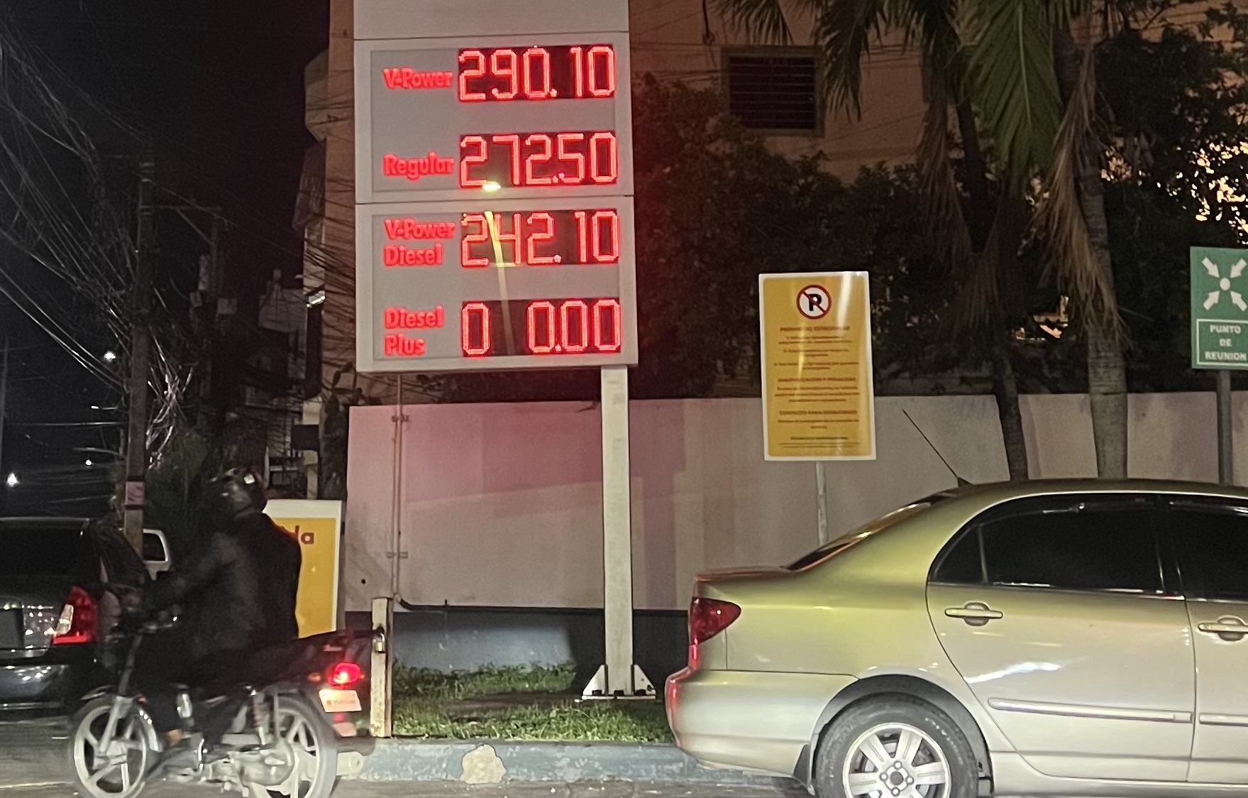 Cinco combustibles bajarán de precio en RD desde este sábado