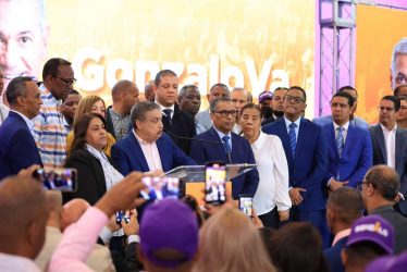 Peledeistas anuncian aspiración presidencial de Gonzalo Castillo