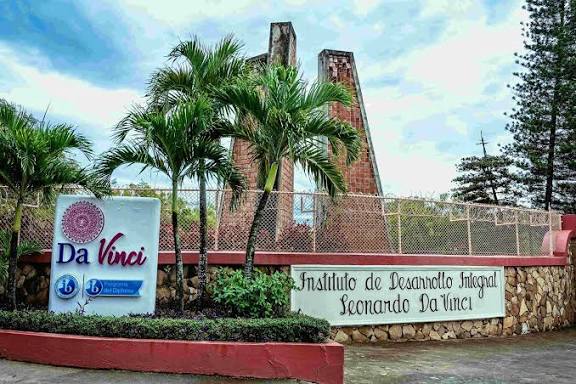 Arrestan 4 docentes por muerte de niña haitiana en excursión Arrestan 4 docentes por muerte de niña haitiana en excursión