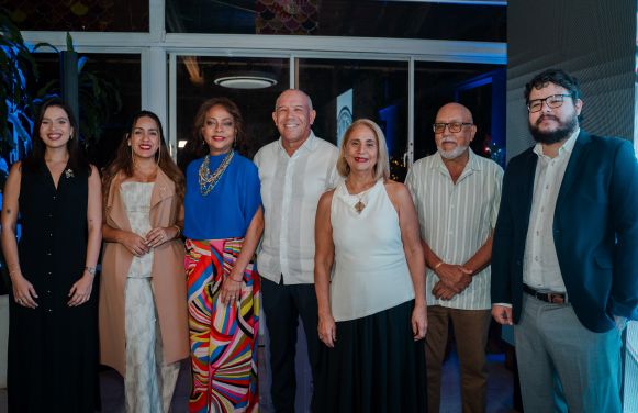 Clínica de la Piel Dr. Huberto Bogaert celebra 35 años imagen