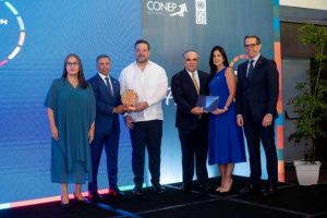 Banreservas reconoce el Programa Fomenta Pymes Banreservas reconoce el Programa Fomenta Pymes