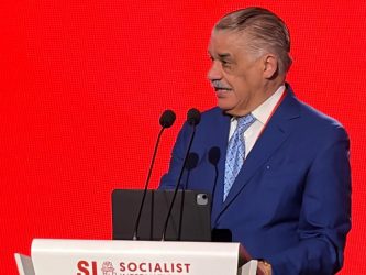 Vargas ve necesidad revitalizar  democracia en región del Caribe