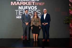 Reconocen al Grupo Universal en Mercado de Valores Summit