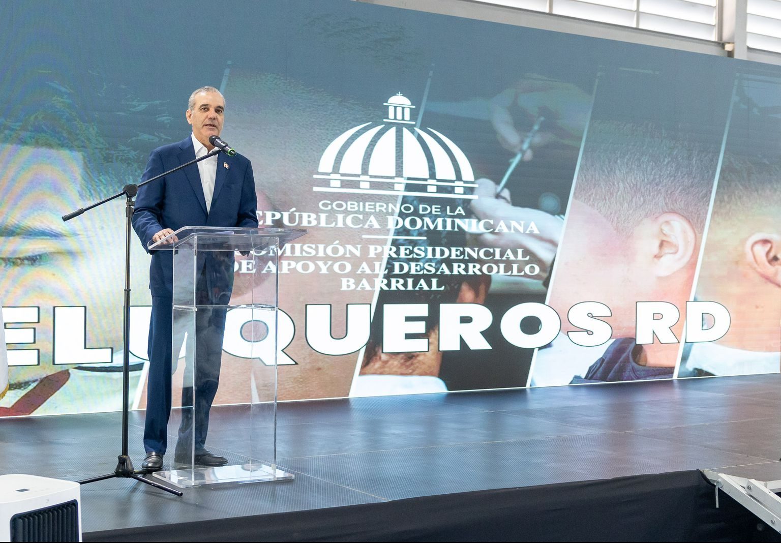 Presidente Abinader encabezó encuentro Peluqueros RD 2025 Presidente Abinader encabezó encuentro Peluqueros RD 2025