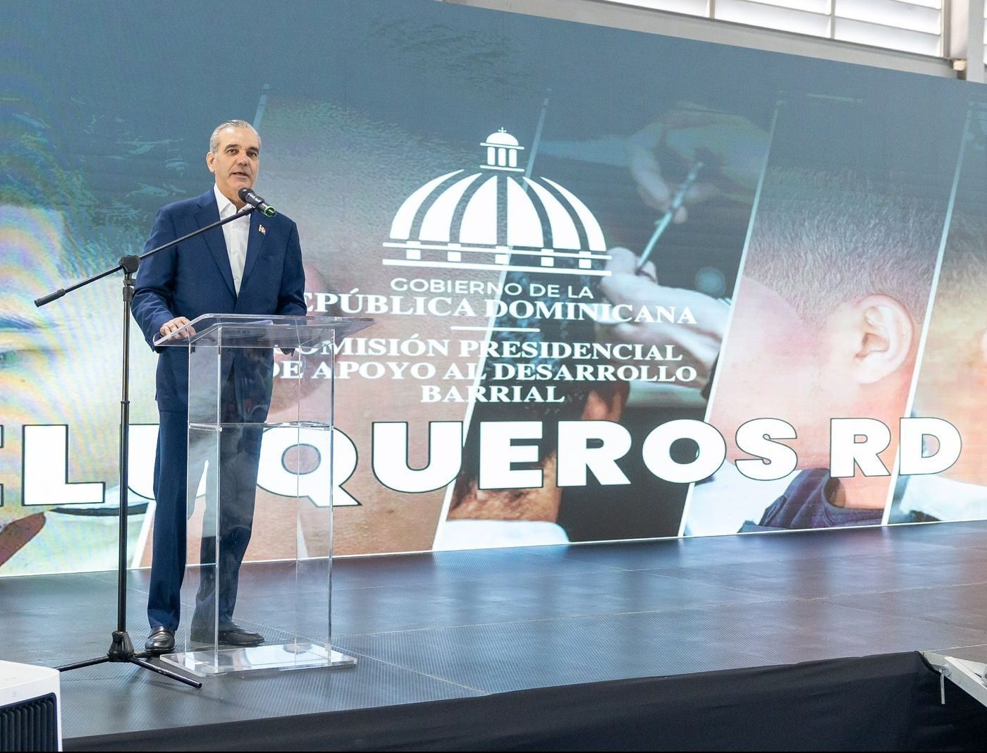 Presidente Abinader encabezó encuentro Peluqueros RD 2025 Presidente Abinader encabezó encuentro Peluqueros RD 2025