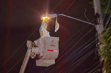 EDENORTE despliega operativo iluminación navideña en Cibao