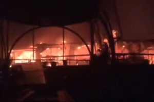 INDIA: Al menos 23 muertos por incendio en una discoteca INDIA: Al menos 23 muertos por incendio en una discoteca