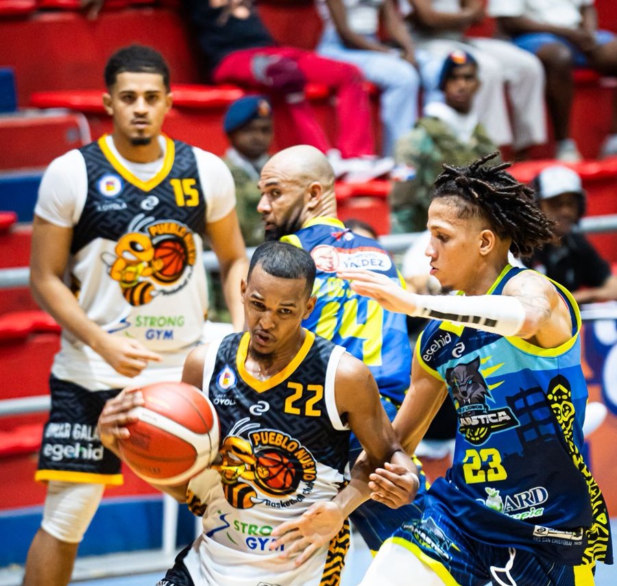 Lobos de Canastica y Ciro Pérez ganan en basket superior de SC imagen