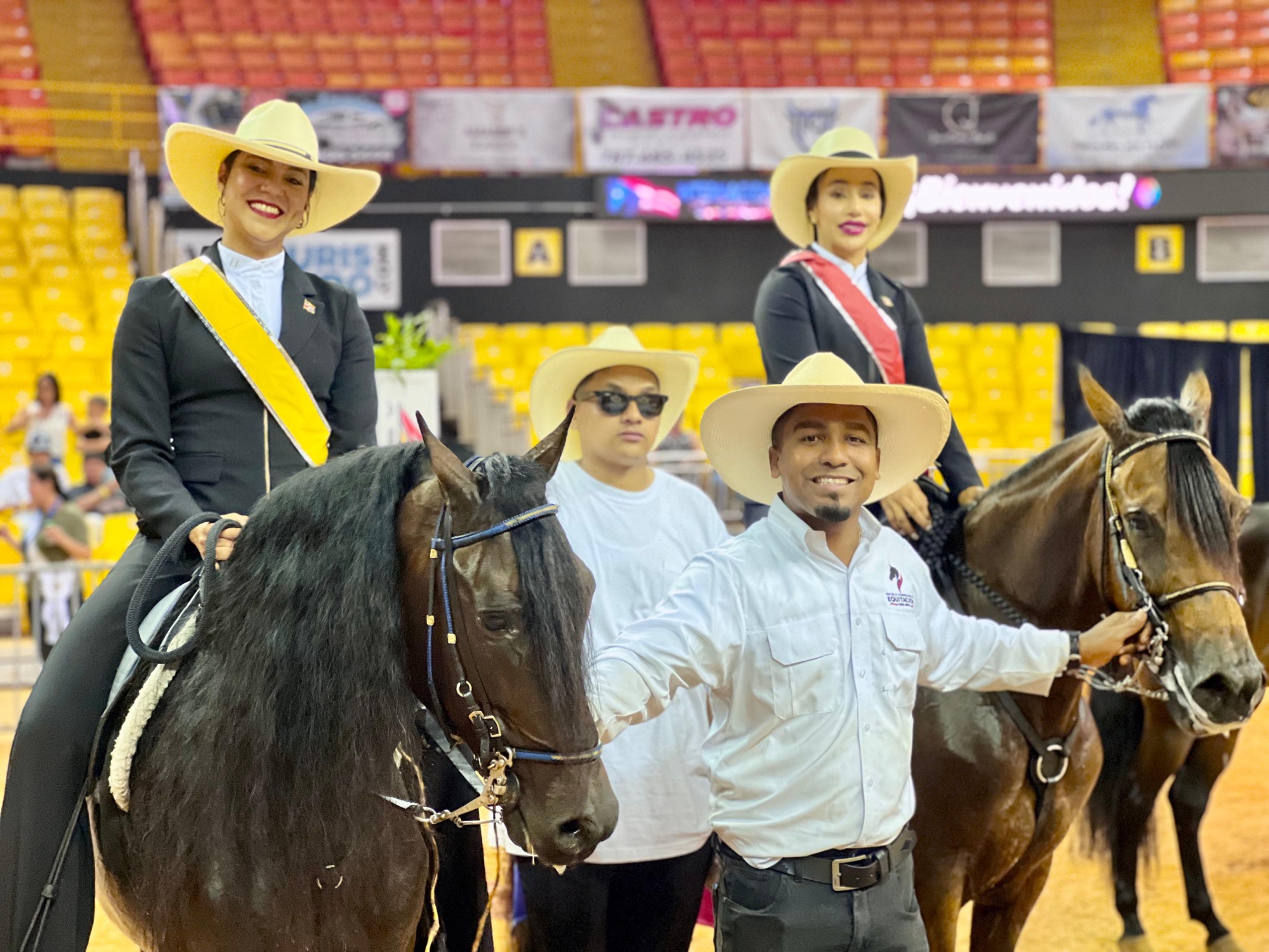 RD obtiene varias medallas en competencia Caballos de Paso imagen