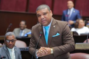 Diputado Ramón Raposo figura política más destacada de SDN Diputado Ramón Raposo figura política más destacada de SDN