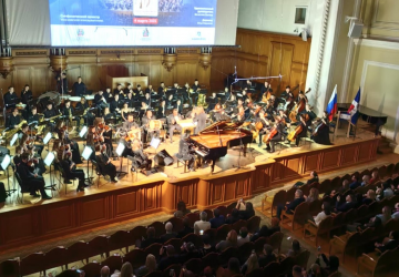 Señales TV presentará concierto “Merengue Sinfónico en Moscú”, dirigido por Ramón Orlando