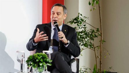 Presidente SCJ exhorta a empresarios a confiar en RD