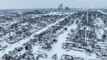 EEUU: Más de un millón clientes sin electricidad por tormenta