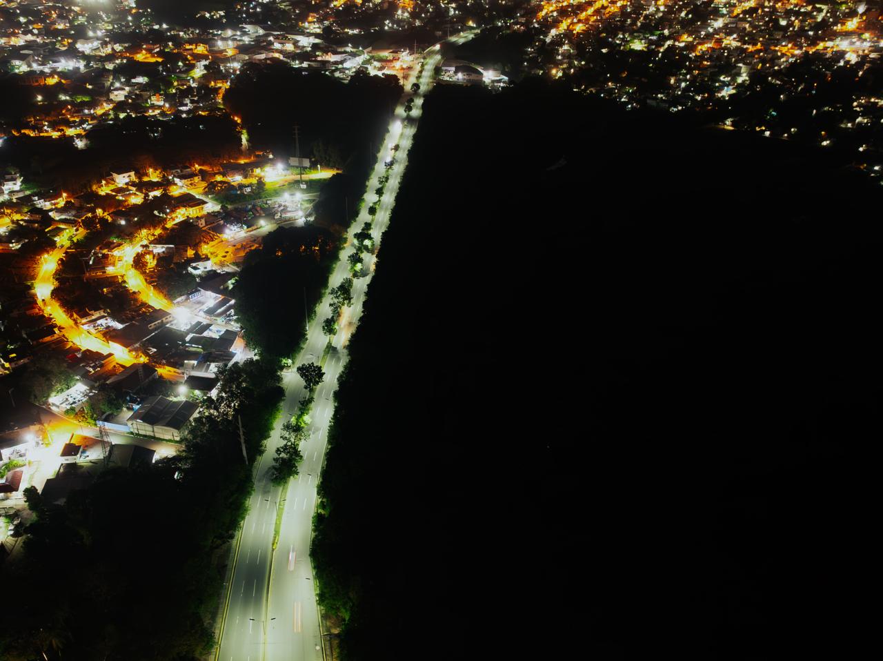 RD Vial refuerza la iluminación vial en la región Sur imagen