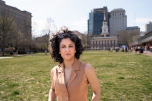 Periodista dominicana Jesenia De Moya Correa se destaca en Filadelfia