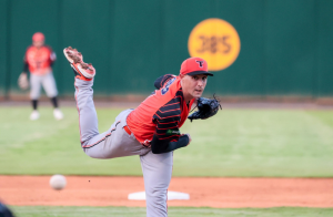 Aaron Sánchez es nombrado Lanzador del Año en la LIDOM Aaron Sánchez es nombrado Lanzador del Año en la LIDOM