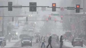 Megatormenta ártica paraliza a EU y pone en alerta a 37 estados Megatormenta ártica paraliza a EU y pone en alerta a 37 estados