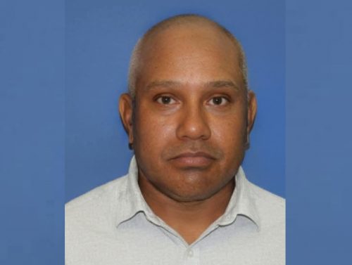 Autoridades investigan muerte de chofer en zona de Santiago