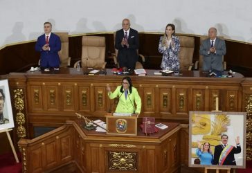 Delcy acusa EE.UU de impedir a Venezuela vender su petróleo Delcy acusa EE.UU de impedir a Venezuela vender su petróleo