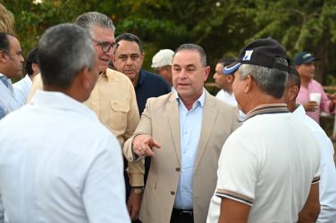 Anuncia un plan para fortalecer el sector ganadero dominicano