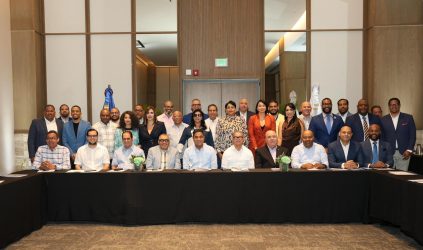 Ministerio Deportes presenta programa eventos deportivos