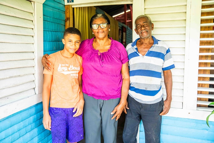 Iniciativa social ha sustituido 530 pisos de tierra en la RD Iniciativa social ha sustituido 530 pisos de tierra en la RD