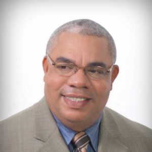 Alexis Mármol  y la expansión de su proyecto dental (OPINION)