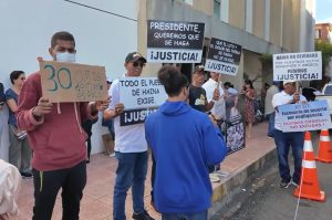 Familiares 236 víctimas de la discoteca Jet Set piden justicia