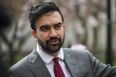 Alcalde de Nueva York rechaza  el ataque de EE.UU. a Venezuela