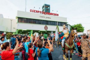 Cuerpo de Bomberos del DN realizará desfile Día de Reyes Cuerpo de Bomberos del DN realizará desfile Día de Reyes