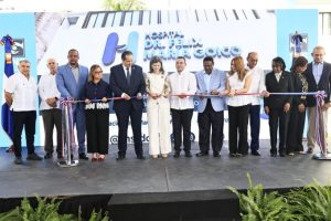 Vicepresidenta dominicana entrega Hospital en la Capital Vicepresidenta dominicana entrega Hospital en la Capital