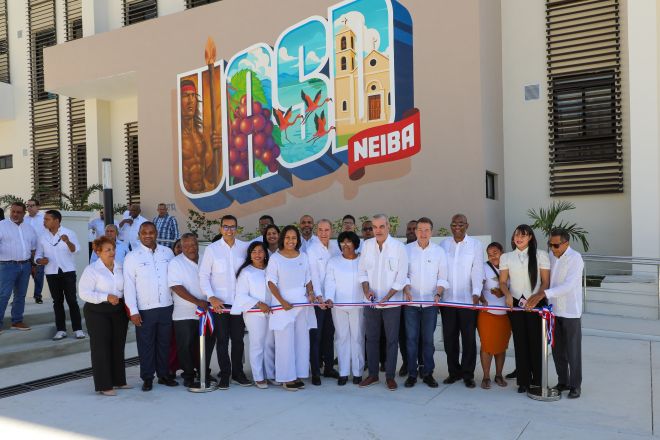 BAHORUCO: Abinader inaugura Centro Regional de la UASD