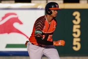 Toros vencen a Gigantes y se ponen a un paso final beisbol