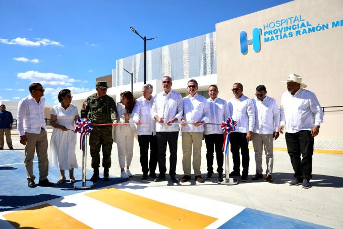 DAJABON: Presidente entrega hospital y obras hidráulicas