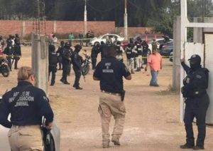 MEXICO: Once muertos deja tiroteo en un campo de fútbol MEXICO: Once muertos deja tiroteo en un campo de fútbol