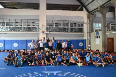 Inmortal Tito Horford lleva clínicas basket al Club Naco