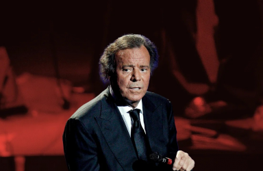 Julio Iglesias niega acusaciones:  «Me causan una gran tristeza»