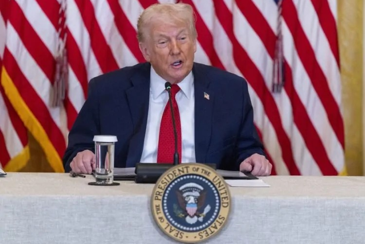 Trump: Llegó la hora de eliminar amenaza rusa en Groenlandia