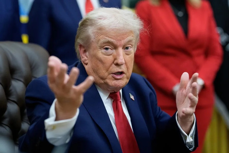 Trump sugiere juntar chavismo y oposición en Venezuela