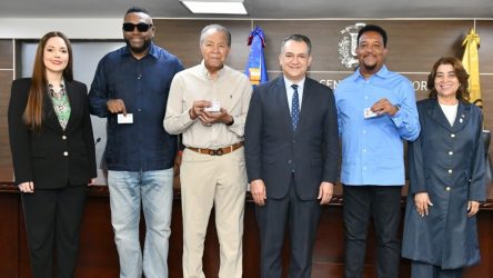Marichal, Martínez, Guerrero y Ortiz reciben la nueva cédula