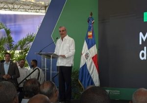 Presidente Abinader inaugura línea 2C Metro Santo Domingo Presidente Abinader inaugura línea 2C Metro Santo Domingo
