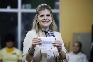 COSTA RICA: Oficialista Laura Fernández gana la Presidencia